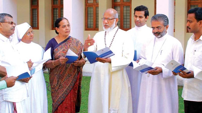 Head of the Syro-Malabar Church Cardinal George Alencherry with priests and laity during the silver jubilee celebrations of the Church becoming a major archiepiscopal church.  (Photo: DC)