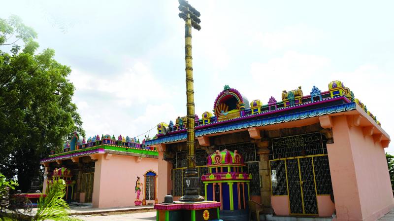 Left: Lord Venkateswara Swamy temple and Ranganathaswamy temple on the right in Ghatkesar. (Photo: Gandhi)