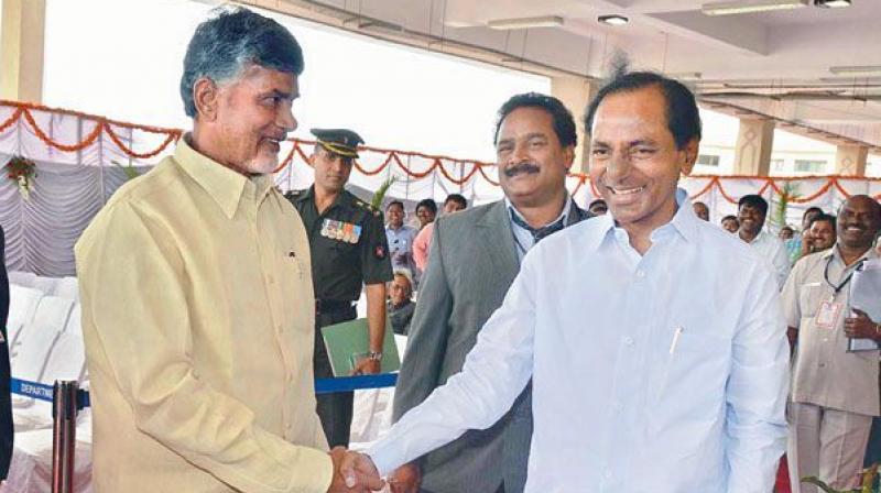 A file photo of Chief Minister N. Chandrababu Naidu with his Telangana counterpart K. Chandrasekhar Rao.