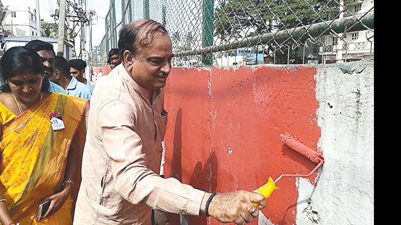 Union minister Ananth Kumar at a Swachh Bharat campaign in Lakkasandra in the city.