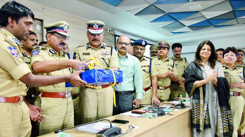 Telangana DGP M. Mahender Reddy launches TS COP mobile application on Monday.