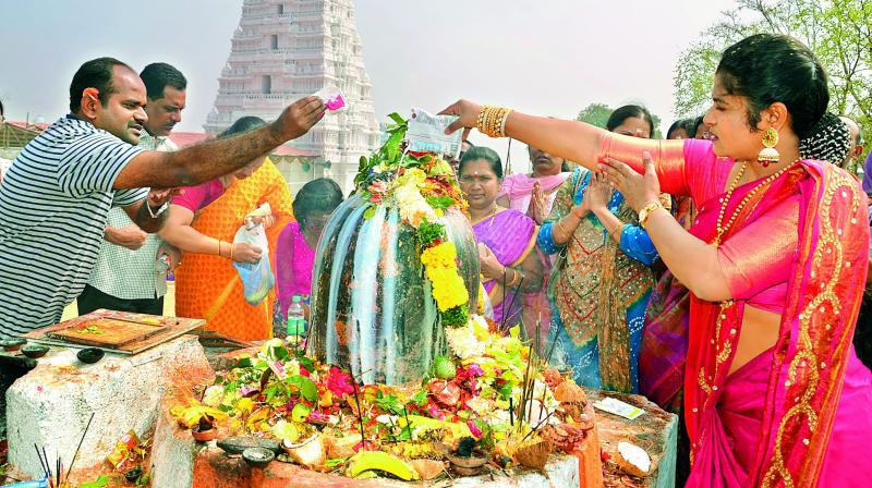 Devotees throng Keesaragutta on the occassion of Maha Shivaratri.