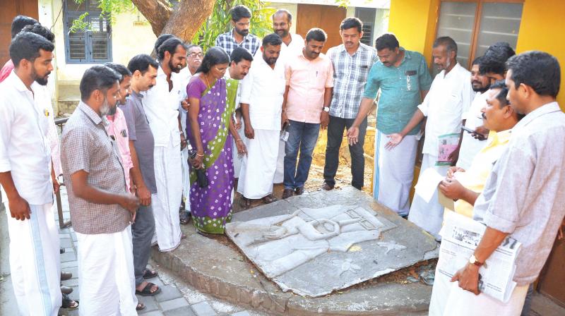 The artistic creations on OV Vijayan memorial lying in Palakkad Municipality compund.