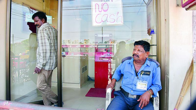 A No cash board put up outside an ICICI Bank ATM in city. (Photo: DC)