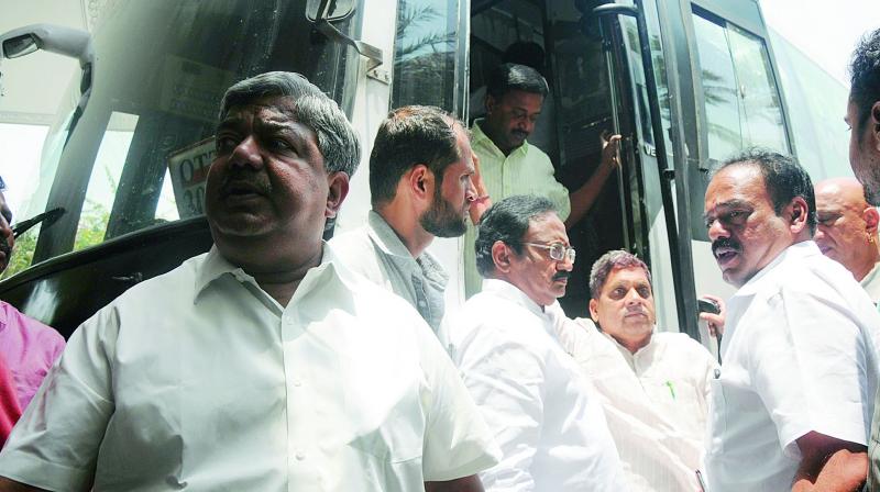 Congress MLAs from Karnataka arrive in Hyderabad on Friday. (Photo: DC)