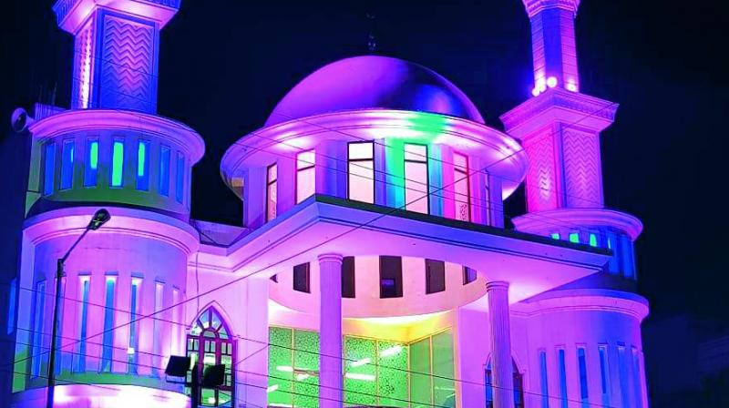 The illuminated Masjid-e-Quba at Nanalnagar, Mehdi-patnam, has all the modern facilities for the namazis.