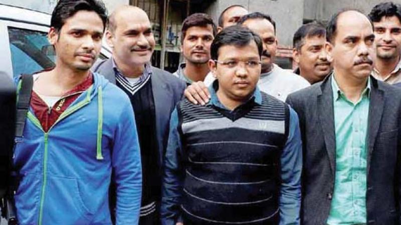 Noida ponzi scheme accused Anubhav Mittal (centre). (Photo: PTI)