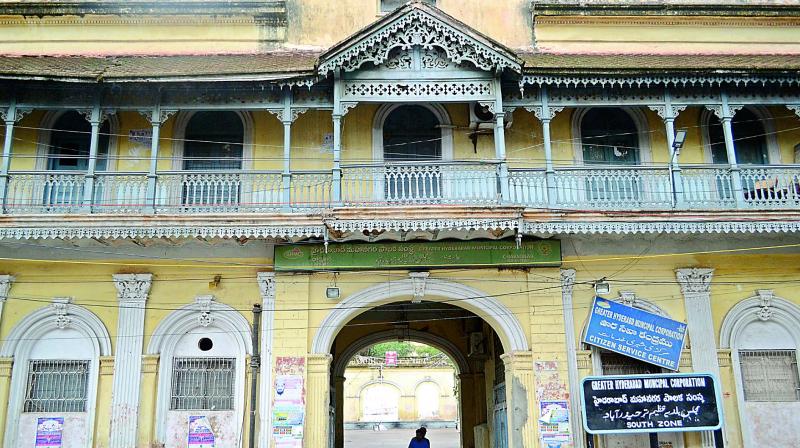 Sardar Mahal presently houses the GHMC South Zone office