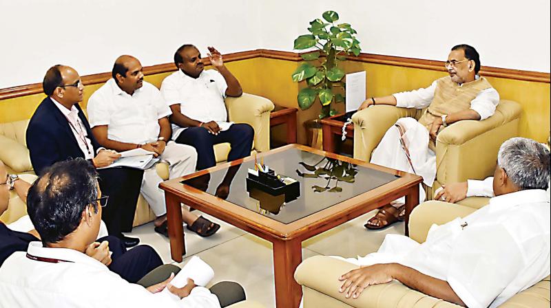 Chief Minister H.D. Kumaraswamy with stage delegation called on Union Agricultural minister Radha Mohan Singh in New Delhi on Wednesday  (Image: KPN)