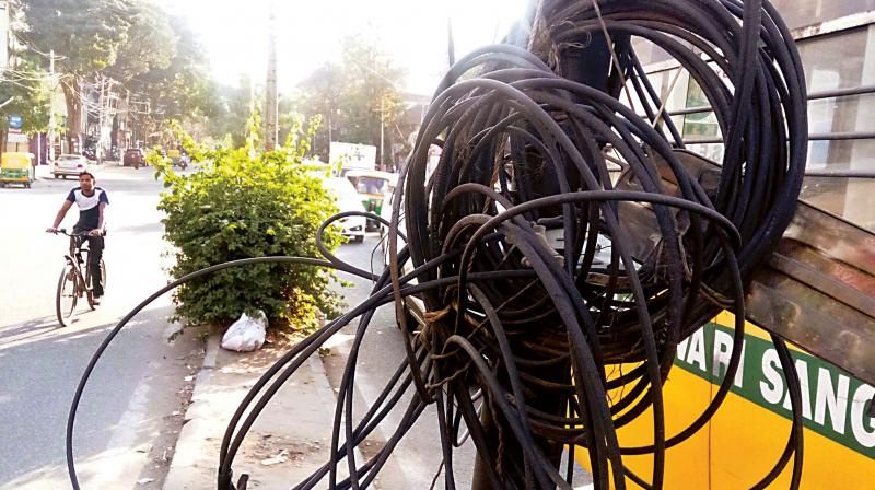 The city has around 3000 kms of  legal Opitcal Fibre Cables and over 10,000 kms of  illegal.
