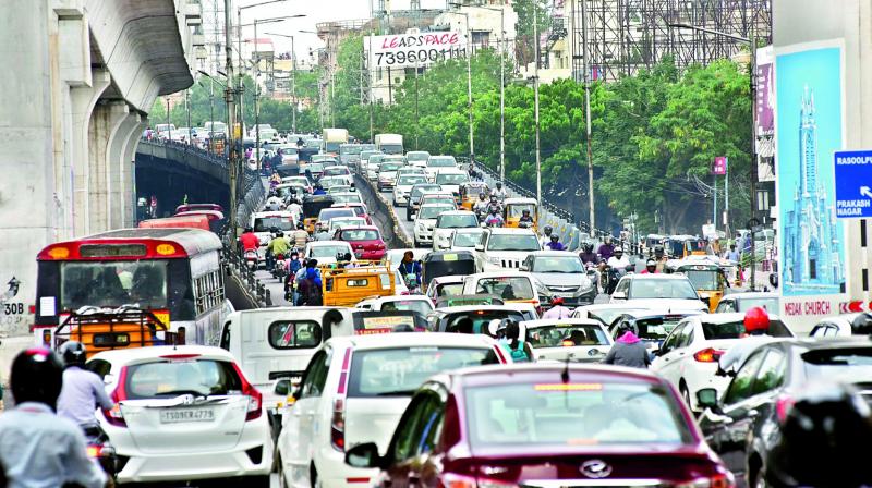 Citizens encounter heavy traffic snarl on the Begumpet road almost every day.   (Image: DC)