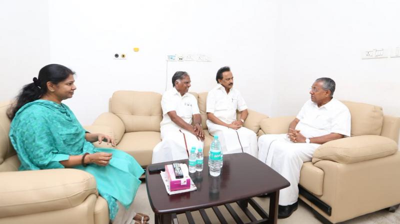 Kerala Chief Minister Pinarayi Vijayan meets MK Stalin and Kanimozhi at Kauvery Hospital, where DMK Chief M Karunanidhi is admitted. (Photo: Twitter | ANI)