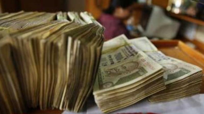 Currency ban: Bengaluru Businessman taken for a ride