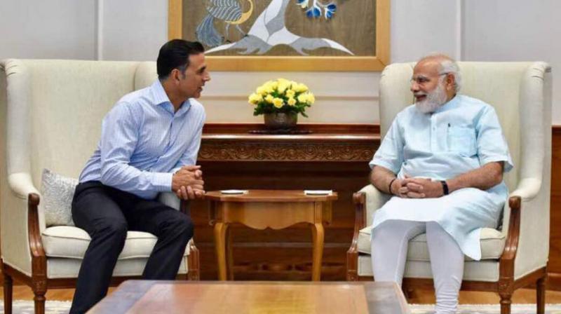 Akshay Kumar engaged in a delightful conversation with Prime Minister Narendra Modi. (Photo: Twitter)