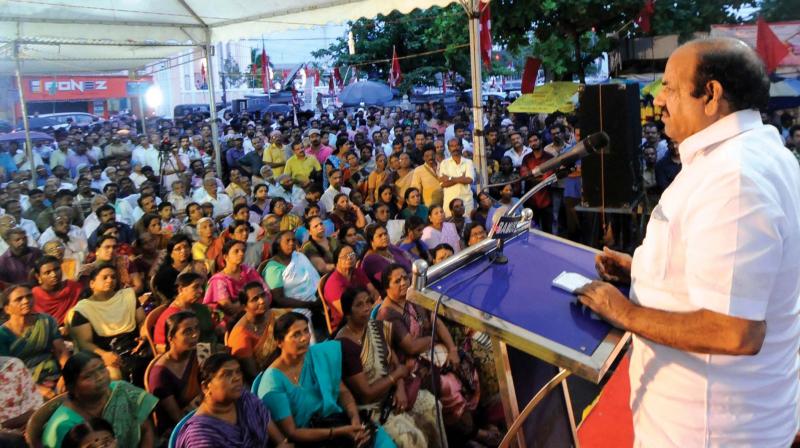 CPM state secretary Kodiyeri Balakrishnan addresses a protest meeting against Centres notification imposing restrictions on sale of cattle for slaughter, in Thiruvananthapuram on Friday. (Photo:  DC)