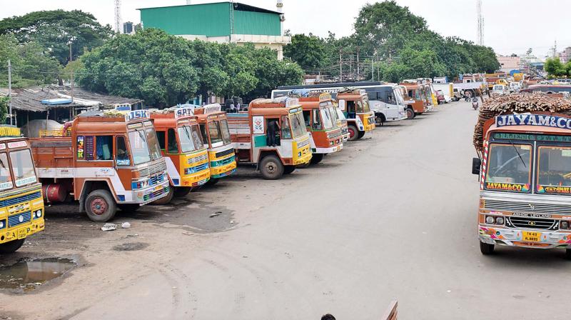 Lorries on strike at Tirupur on Saturday. (Photo:DC)
