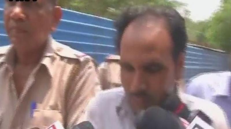 Identifying himself as Ramesh, the accused also admitted to being inebriated. (Photo: ANI Twitter)