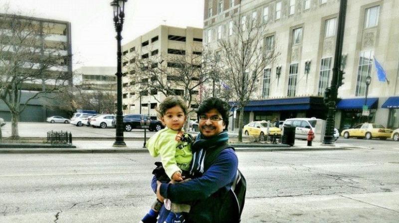 Nagaraju Surepalli with his son (Photo: gofundme.com)