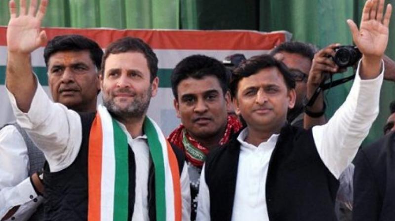 Congress Vice President Rahul Gandhi and UP Chief Minister Akhilesh Yadav. (Photo: File)