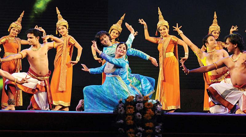 A ballet by Nirupama Rajendra and troupe at the valedictory of BIFF at Mysuru Palace on Thursday. (Photo: KPN)
