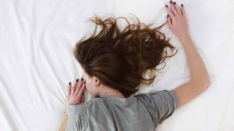 Sleeping less could severely damage your brain. (Photo: Pexels)