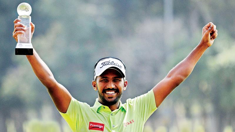 Chikkarangappa celebrates after his victory (Photo:R SAMUEL)