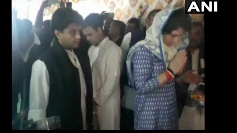 Congress leaders paid their respects to the martyrs and met their family members. (Photo: ANI/ Twitter)