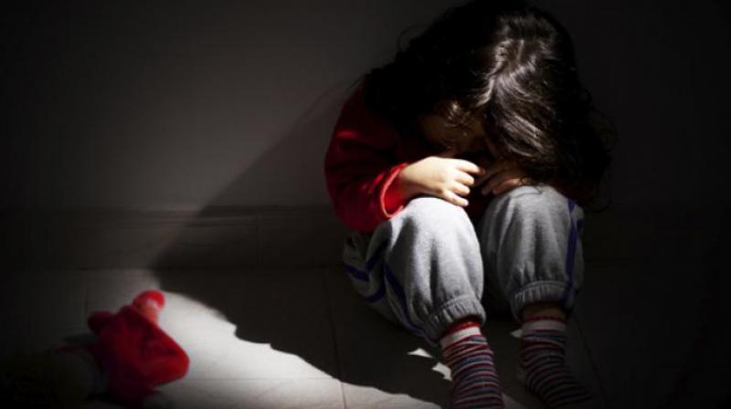 On Sunday noon, the girls mother had gone out for shopping and she was reportedly alone at home. Meanwhile, the accused went to the house and locked the door and allegedly misbehaved with the girl. As the girl started screaming for help, neighbours gathered and caught the accused red handed and thrashed him before alerting the police.  (Representational image)