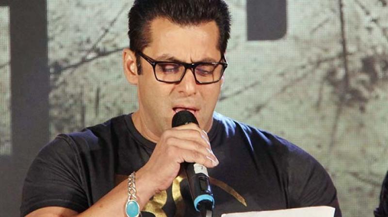 Salman Khan sings a cute song for his parents 53rd wedding anniversary, watch video