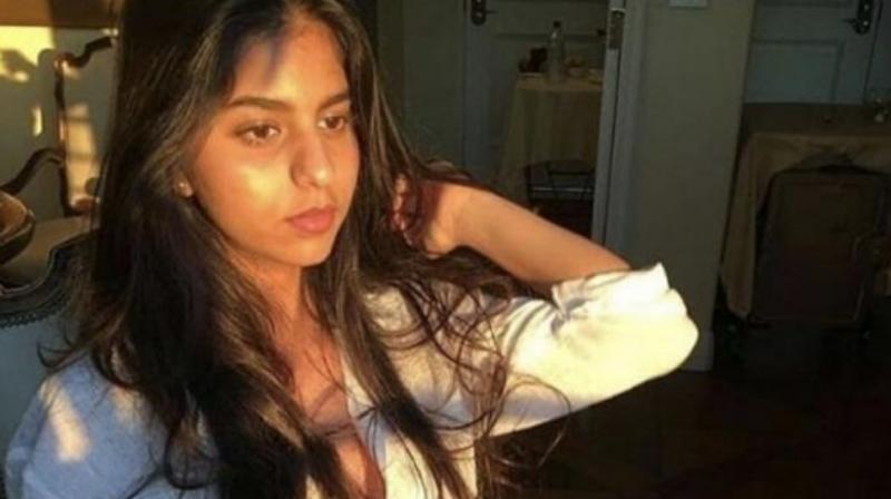 Suhana clicked at Shah Rukh Khans birthday bash in Alibaug.