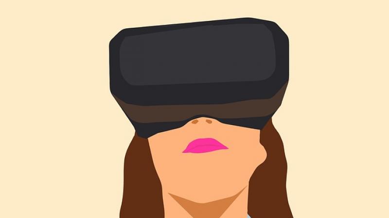 New study finds virtual reality headsets can reduce needle phobia. (Photo: Pixabay)