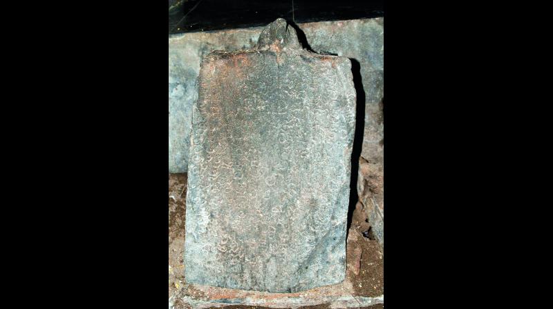 Stone inscriptions dating back to the 12th to 15th Century AD have been found neglected at Lord Uma Koppulingeswara temple at Palivela village of Kothapeta mandal in East Godavari.