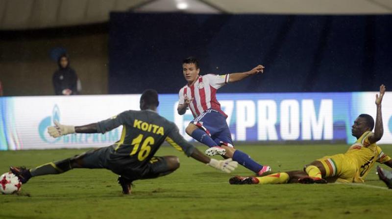 Paraguay managed to hold on the pressure from Mali to beat them 3-2 in the second game of the Group B encounter played at DY Patil stadium in Navi Mumbai. (Photo: AP)