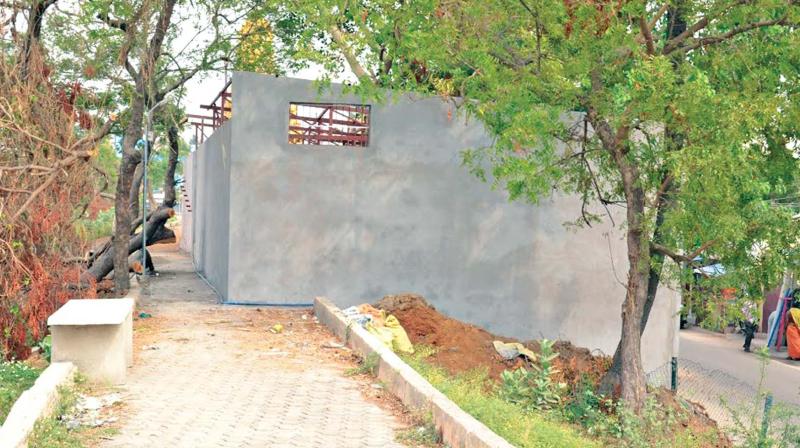 Nagavalli amman temple encroaching lake bund.