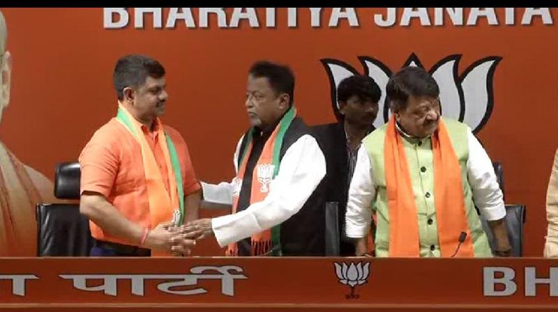Mukul Roy also claimed that a lot of people including MP, MLA and organisation leaders are in touch with him to join the party. (Photo: ANI)
