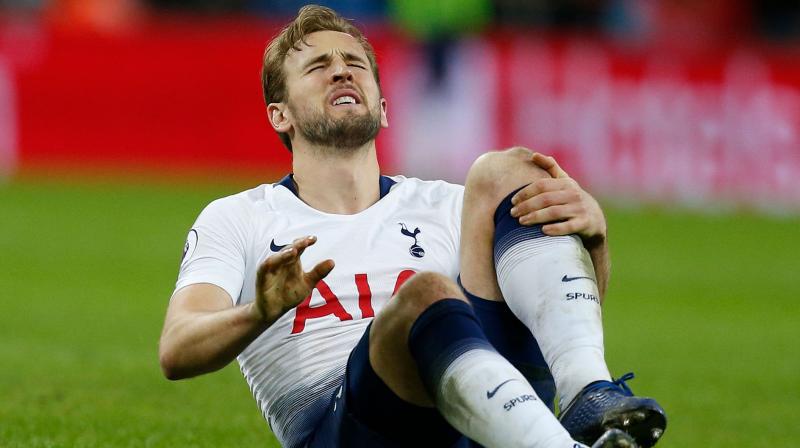Kane also is sure to miss the second leg of Tottenhams English League Cup semifinal against Chelsea, as well as the Feb. 24 final should his team advance. (Photo: AFP)