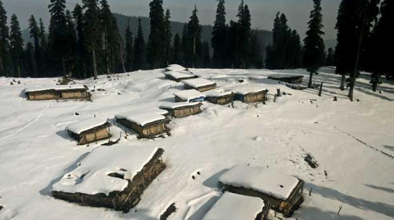 Kashmir Valley received fresh snowfall overnight even more wet weather has been forecast over the next 24 hours. (Photo: PTI/File)