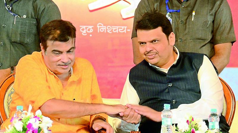 Union minister Nitin Gadkari and Maharasthra Chief Minister Devendra Fadnavis at the meeting. (Photo: S. Surender Reddy)