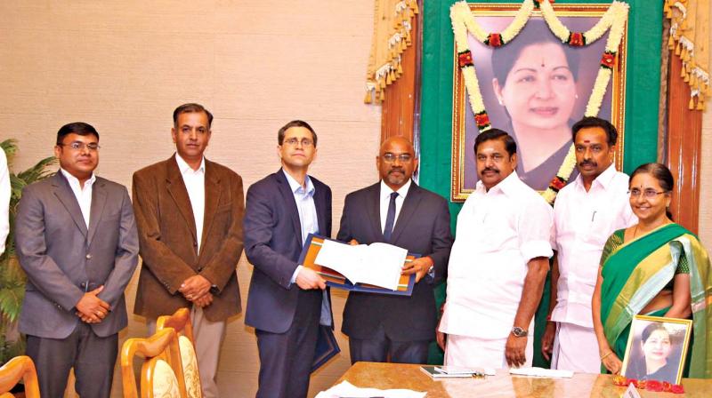 An MoU was signed between the transport department and C-40 England in the presence of Chief Minister Edappadi K. Palaniswami at the secretariat for  introducing electric buses in Tamil Nadu.	 DC