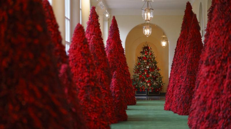 Christmas actually comes with several hidden health benefits. (Photo: AP)
