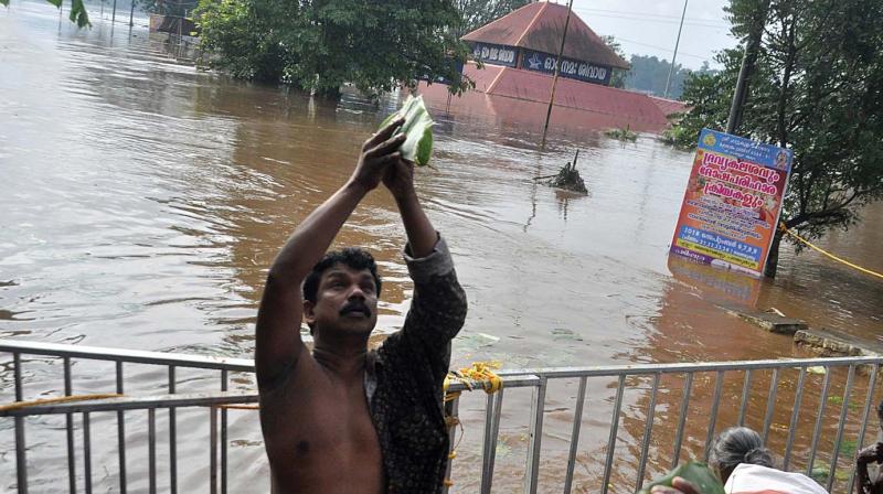 As heavy flooding had occurred at the manalppuram and Periyar, the Balitharpan was conducted with maximum restrictions.