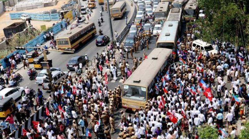 Most buses continue to stay off roads as the transport strike in Tamil Nadu continues for the second day. (Photo: PTI/File)