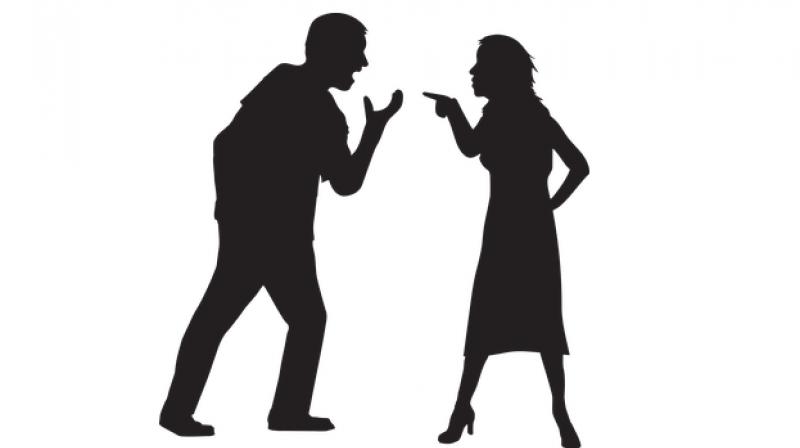 The woman began tweeting by saying the couple were arguing about money. (Photo: Pixabay)