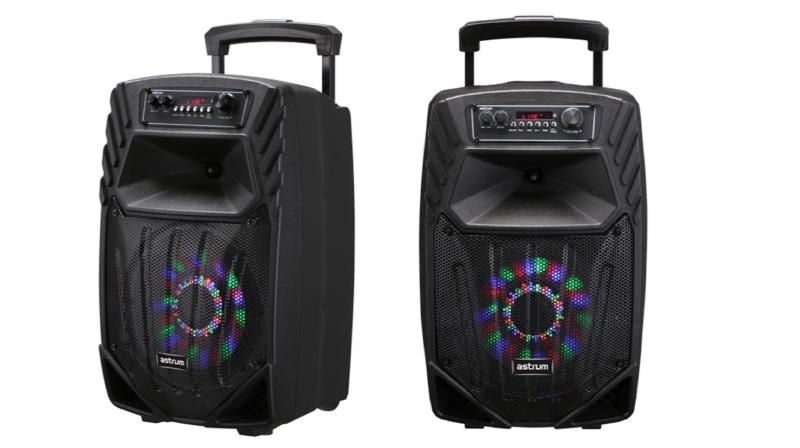 With 7.4V2A lead-acid battery, the speaker keeps the parties going, for upto 3 hours non-stop, and also gets fully charged under 8 hours.