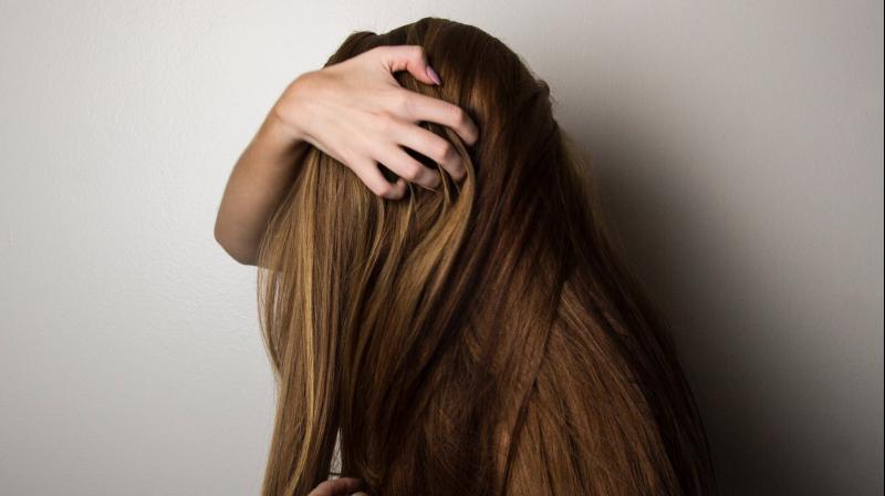 Simple hair care tips for those hectic days. (Photo: Pexels)
