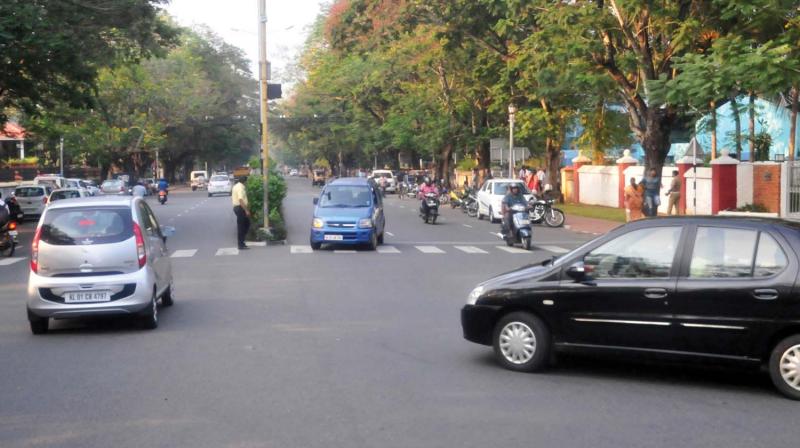 Apart from overspeeding, excess median openings and unregulated crossing of vehicles are major risk factors along Kowdiar -Vellayambalam stretch that remains ignored. (Photo: DECCAN CHRONICLE)