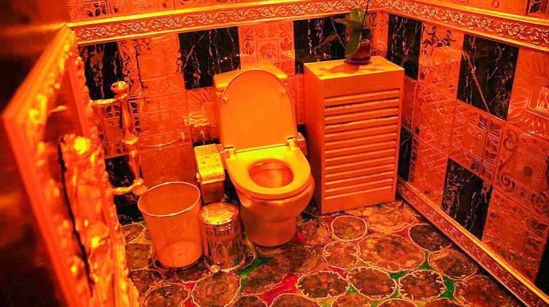 The Hang Fung Gold Toilet: $ 5 million