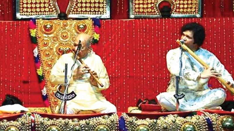 Hariprasad Chaurasia performs at Thureeyam 17.