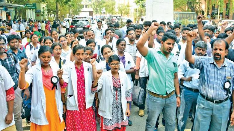 Government doctors in Tamil Nadu are boycotting their work demanding a 50 per cent reservation for them in admission to post-graduate medical courses in the state. (Photo: DC/Representational Image)