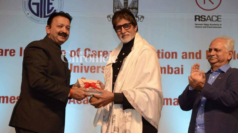 Amitabh Bachchan launches Ramesh Sippys initiative for Mumbai University